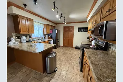 137 Rosewood Drive, Hannibal, MO 63401 - Photo 11
