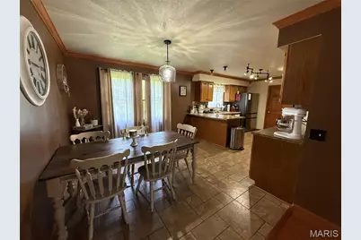 137 Rosewood Drive, Hannibal, MO 63401 - Photo 9