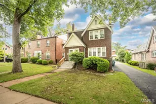 1102 Edward Terrace, Saint Louis, MO 63117 - Photo 3