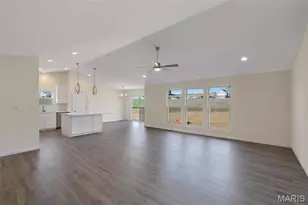 302 Osprey Ct, Lake Saint Louis, MO 63367 - Photo 5