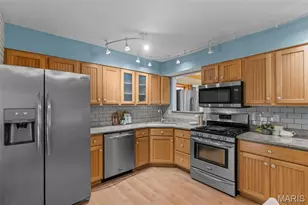 2613 Blackforest Dr, Saint Louis, MO 63129 - Photo 11