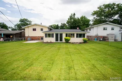 2423 Chaucer Avenue, Overland, MO 63114 - Photo 29