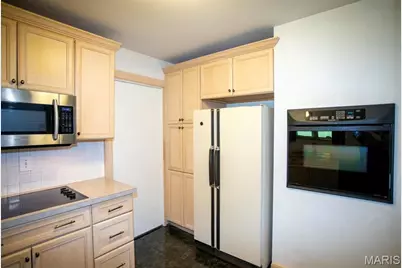 2423 Chaucer Avenue, Overland, MO 63114 - Photo 15
