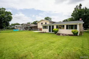 2423 Chaucer Ave, Overland, MO 63114 - Photo 17
