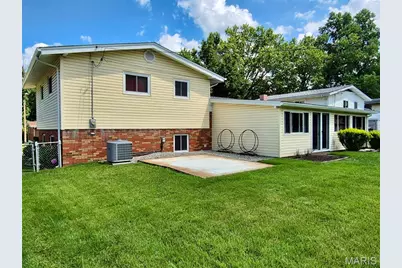 2423 Chaucer Avenue, Overland, MO 63114 - Photo 31