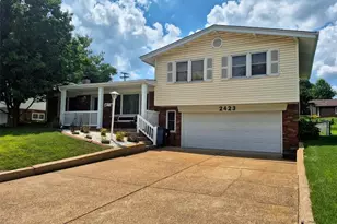 2423 Chaucer Ave, Overland, MO 63114 - Photo 1