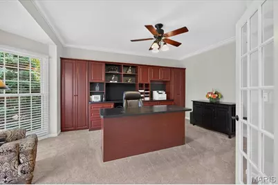 14814 Straub Hill Lane, Chesterfield, MO 63017 - Photo 5