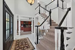 14814 Straub Hill Ln, Chesterfield, MO 63017 - Photo 3