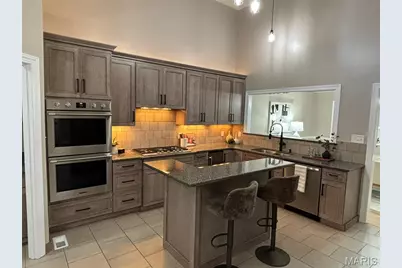 14612 Amberleigh Hill Court, Chesterfield, MO 63017 - Photo 3