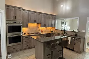14612 Amberleigh Hill Ct, Chesterfield, MO 63017 - Photo 3