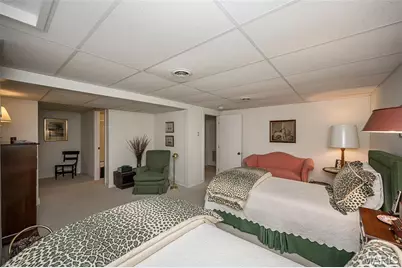 33 Narragansett Drive, Ladue, MO 63124 - Photo 15