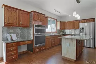 17134 Surrey View Dr, Chesterfield, MO 63005 - Photo 13