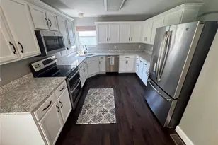 469 Coventry Trail Ln, Maryland Heights, MO 63043 - Photo 7