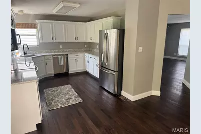 469 Coventry Trail Lane, Maryland Heights, MO 63043 - Photo 9