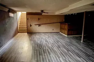 2120 Argo Dr, Florissant, MO 63031 - Photo 11