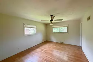 2120 Argo Dr, Florissant, MO 63031 - Photo 9
