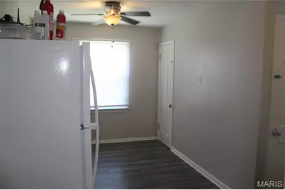 7452 Esterbrook Drive, Saint Louis, MO 63136 - Photo 9