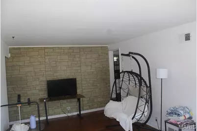 7452 Esterbrook Drive, Saint Louis, MO 63136 - Photo 3