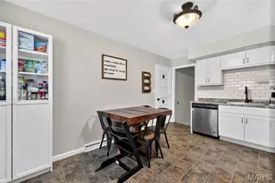 413 St Lawrence Dr, Ballwin, MO 63021 - Photo 7