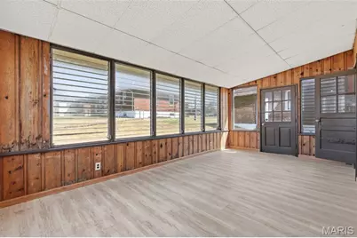 1083 Jennings Station Road, Saint Louis, MO 63137 - Photo 11