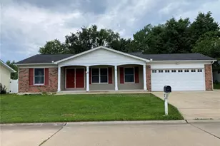28 Countrywood Dr, Saint Peters, MO 63376 - Photo 1