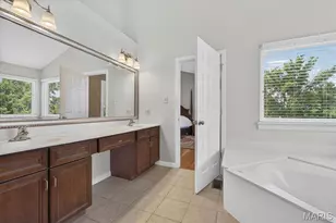 9326 Caddyshack Cir, Saint Louis, MO 63127 - Photo 21