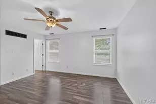 4373 Bristol View Ct, Saint Louis, MO 63129 - Photo 21