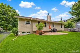 235 Surrey Ct, O'Fallon, MO 63366 - Photo 33