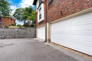 917 Claytonbrook Dr, Ballwin, MO 63011 - Photo 23