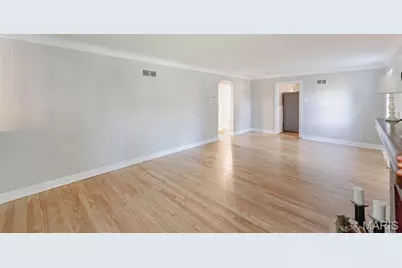 3709 Eminence Boulevard, Saint John, MO 63114 - Photo 5