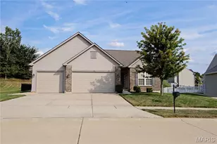 106 Crystal Creek Ct, Wentzville, MO 63385 - Photo 1