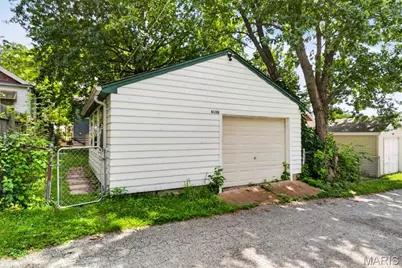 6139 Idaho Avenue, Saint Louis, MO 63111 - Photo 13