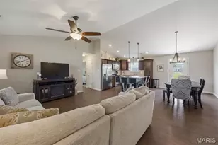 1004 Wolf Creek Dr, Farmington, MO 63640 - Photo 19