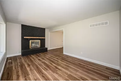 5935 Lafayette Drive, Weldon Spring, MO 63304 - Photo 9
