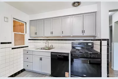 10147 Jepson Drive, Saint Louis, MO 63137 - Photo 7