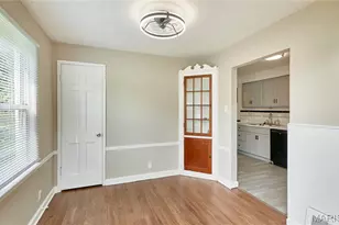 10147 Jepson Dr, Saint Louis, MO 63137 - Photo 5