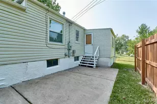 10147 Jepson Dr, Saint Louis, MO 63137 - Photo 19