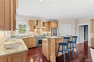 1611 Dearborn Dr, Warson Woods, MO 63122 - Photo 13