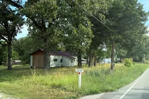 1232 W Springfield Rd, Saint Clair, MO 63077 - Photo 9