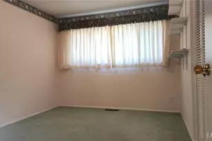549 Scottsdale Rd, Saint Louis, MO 63122 - Photo 13