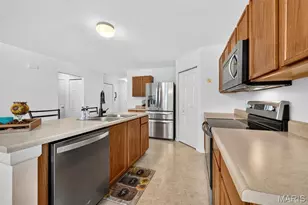 549 Rifle Ridge Dr, Wentzville, MO 63385 - Photo 11
