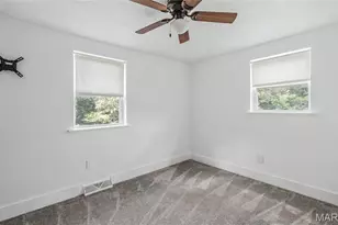 388 Walls Ford Rd, Saint Clair, MO 63077 - Photo 9