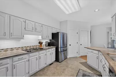 935 Barnard College Lane, Saint Louis, MO 63130 - Photo 15