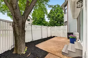 935 Barnard College Ln, Saint Louis, MO 63130 - Photo 43