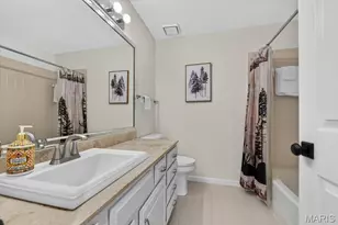 935 Barnard College Ln, Saint Louis, MO 63130 - Photo 37