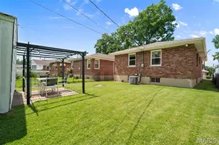 3927 French Ct, Saint Louis, MO 63116 - Photo 25