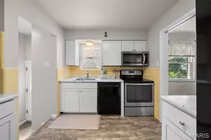 3927 French Ct, Saint Louis, MO 63116 - Photo 15