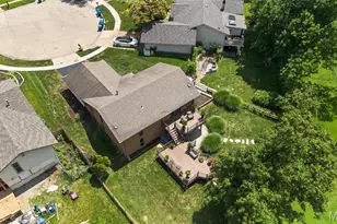 2105 Butterfield Ct, Maryland Heights, MO 63043 - Photo 21