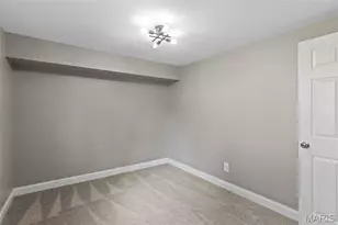 2105 Butterfield Ct, Maryland Heights, MO 63043 - Photo 19