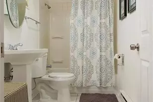 7639 Hazelcrest Dr, Hazelwood, MO 63042 - Photo 11